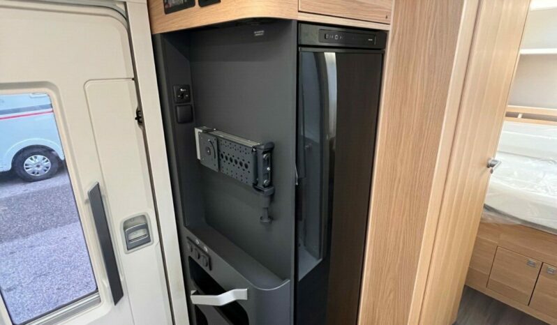 ADRIA 650 DC complet