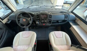 RAPIDO 896F complet